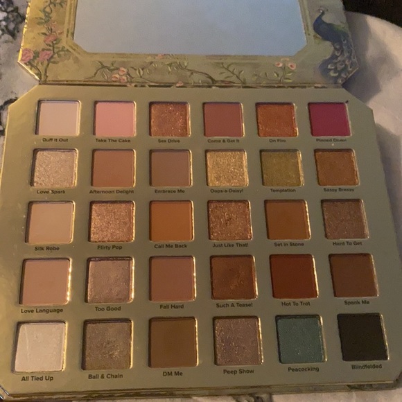 BNIB Too Faced Eyeshadow Pallet - Picture 2 of 2